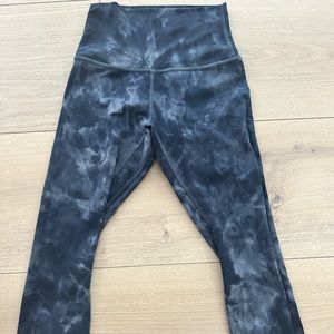 COPY - Lululemon align crop length 21”